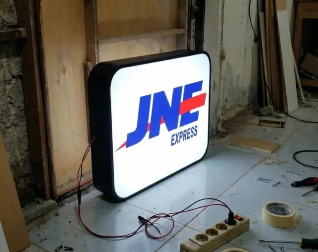Neon box akrilik